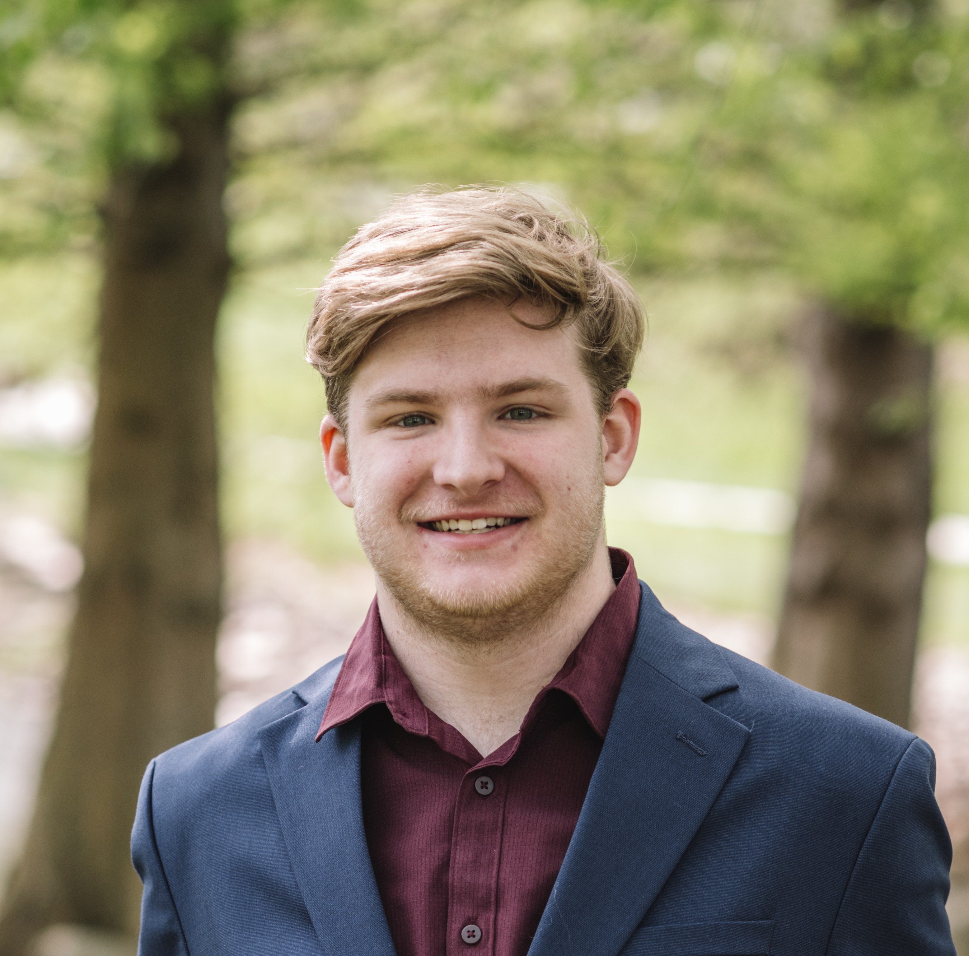 B loved Images_Senior_0099(crop).jpg