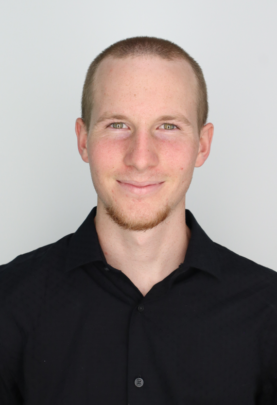 ryan headshot cropped.png