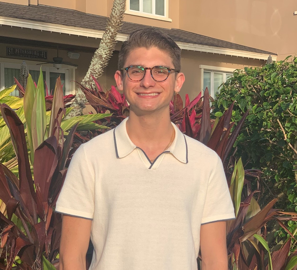 Carter Grimm Headshot.jpg